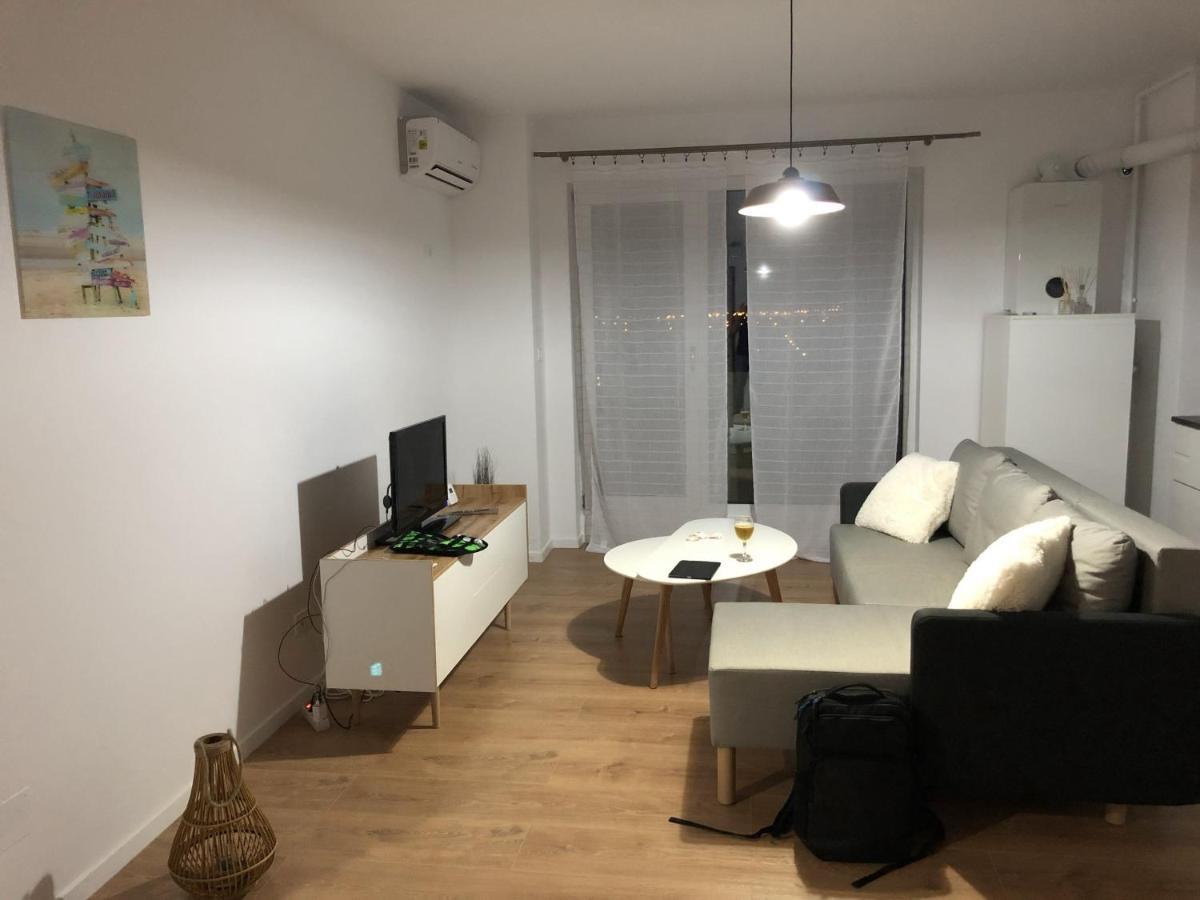 Ap Chronos - HiSpeed Internet - Free parking - Elevator Appartement Timişoara Buitenkant foto