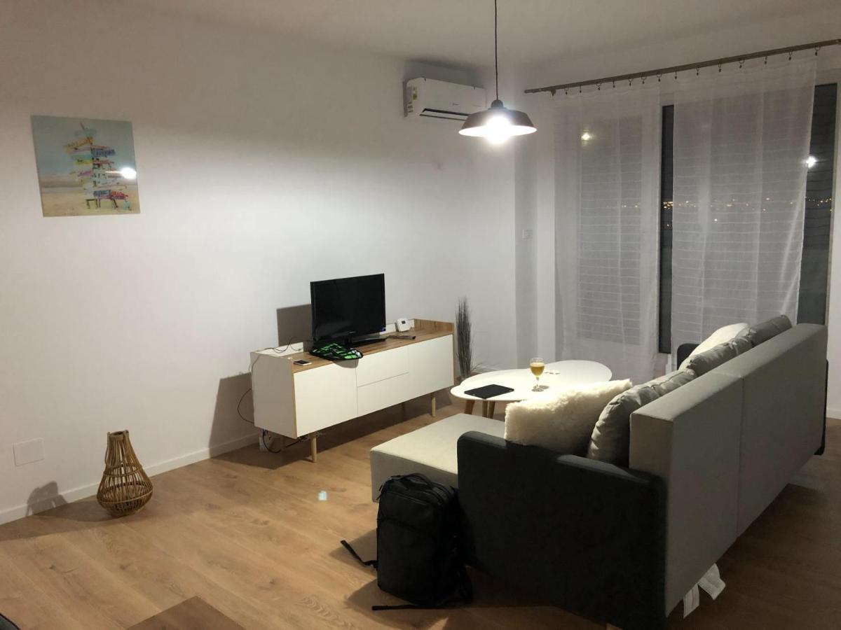 Ap Chronos - HiSpeed Internet - Free parking - Elevator Appartement Timişoara Buitenkant foto